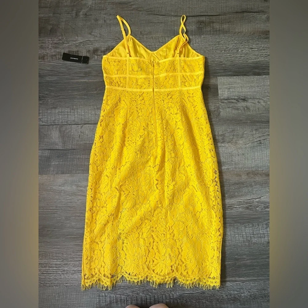 Lulu’s Love Me Right Yellow Lace Bodycon Midi Dress Medium Slit Sexy - Picture 4 of 5